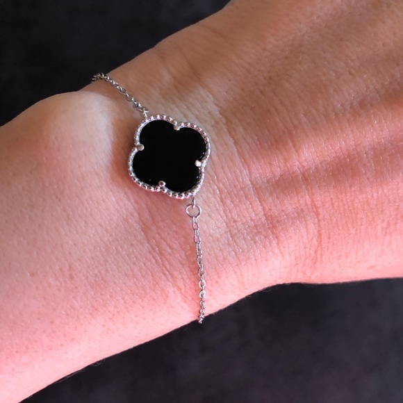 Jewelry - CLOVER BRACELET